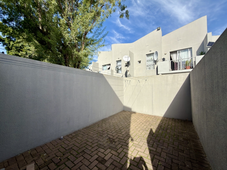 2 Bedroom Property for Sale in Parklands Western Cape